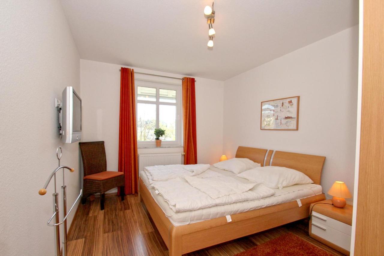 Hafennahe Ferienwohnung Mit Balkon Und Meerblick - Hafenhaeuser Wiek Wohnung 14 Wiek auf Ruegen Ngoại thất bức ảnh