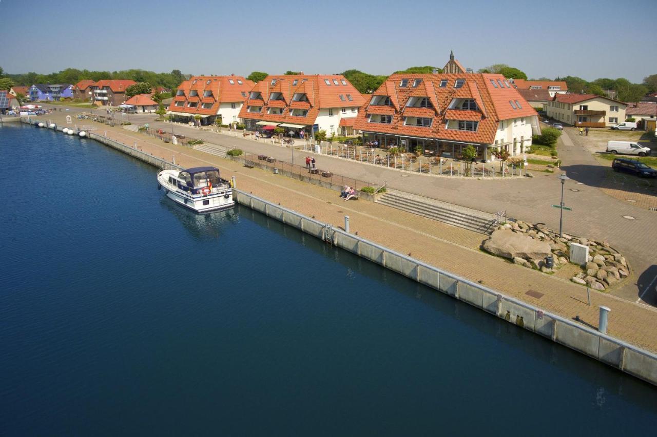 Hafennahe Ferienwohnung Mit Balkon Und Meerblick - Hafenhaeuser Wiek Wohnung 14 Wiek auf Ruegen Ngoại thất bức ảnh